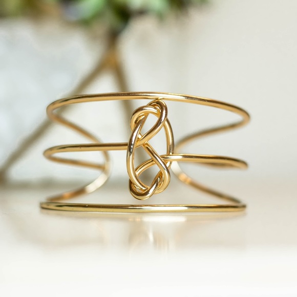 Gold Wire Knot Bangle Bracelet - Picture 2 of 5